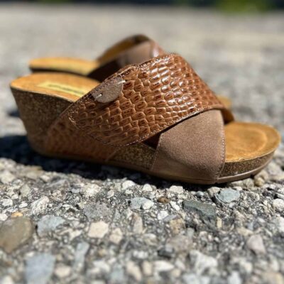 57234 Benny Beige Crocko